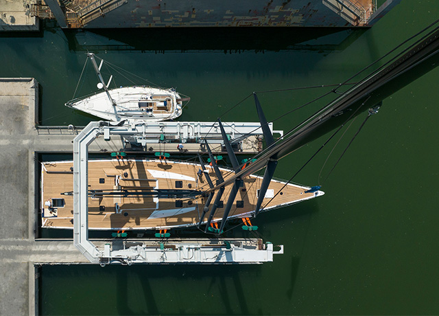 The fleet of iconic sailing yachts Wally grows with the launch of the new cruiser racer wally101 Full Custom. 
 
