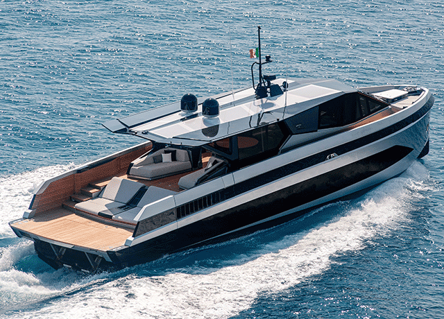 Ferretti Group al Cannes Yachting Festival con redditività record e 6 première.