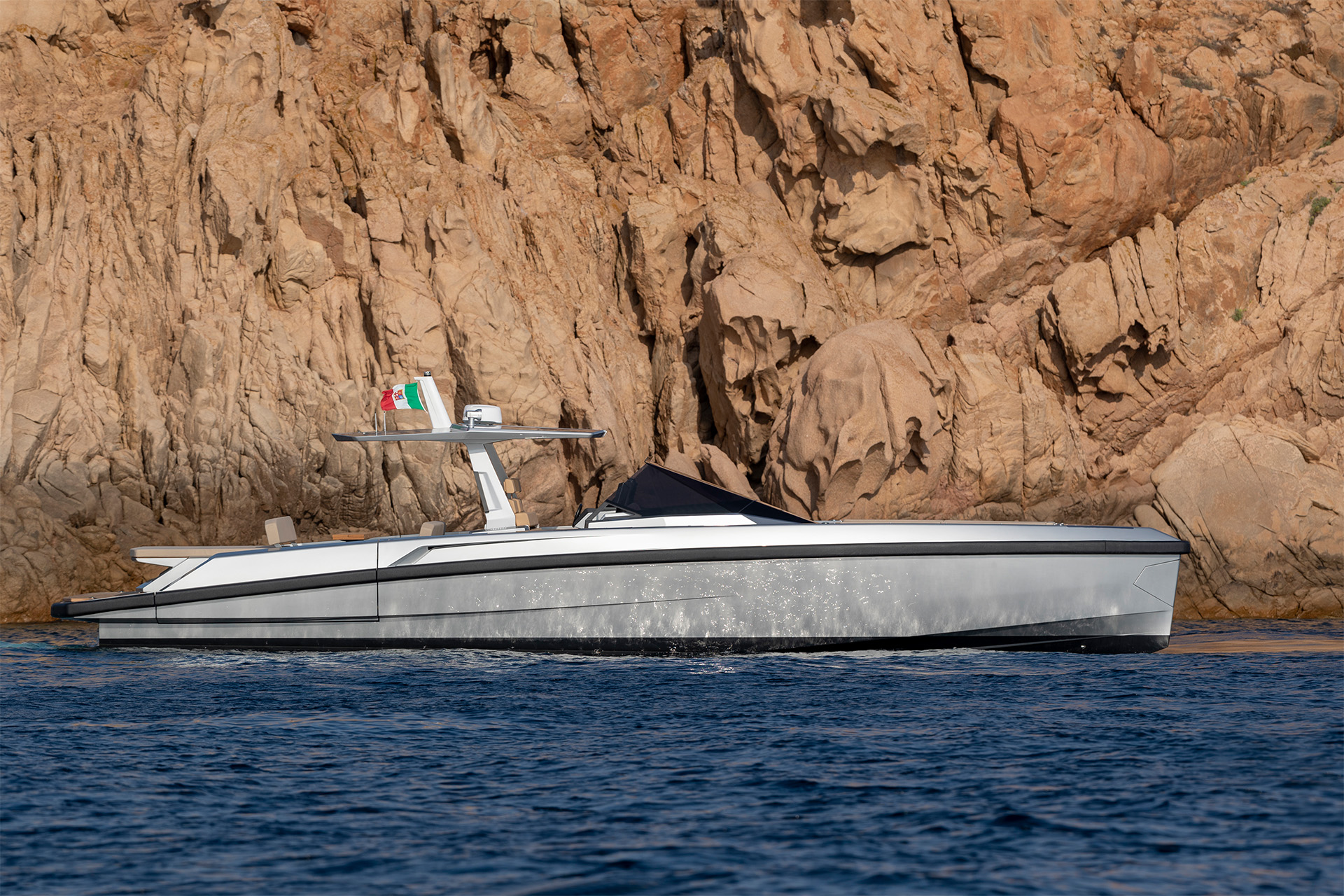 Ferretti Group auf der Boot Düsseldorf präsentiert die weltpremiere der Ferretti Yachts 720.